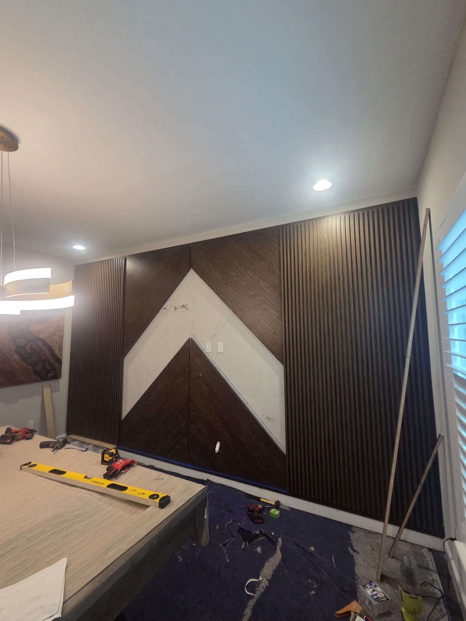 Decorative wall panel installation by COPLASA
