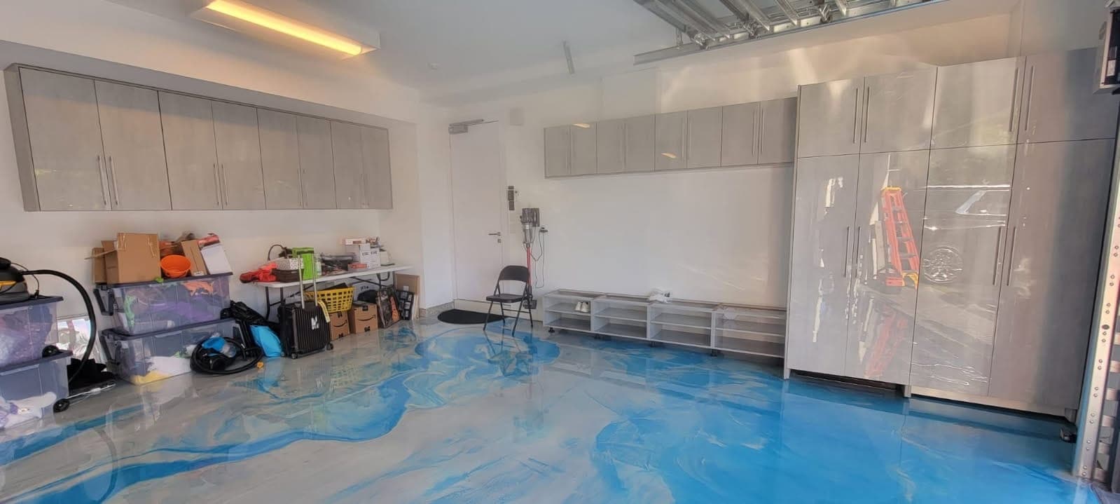 Epoxy floor installation by COPLASA