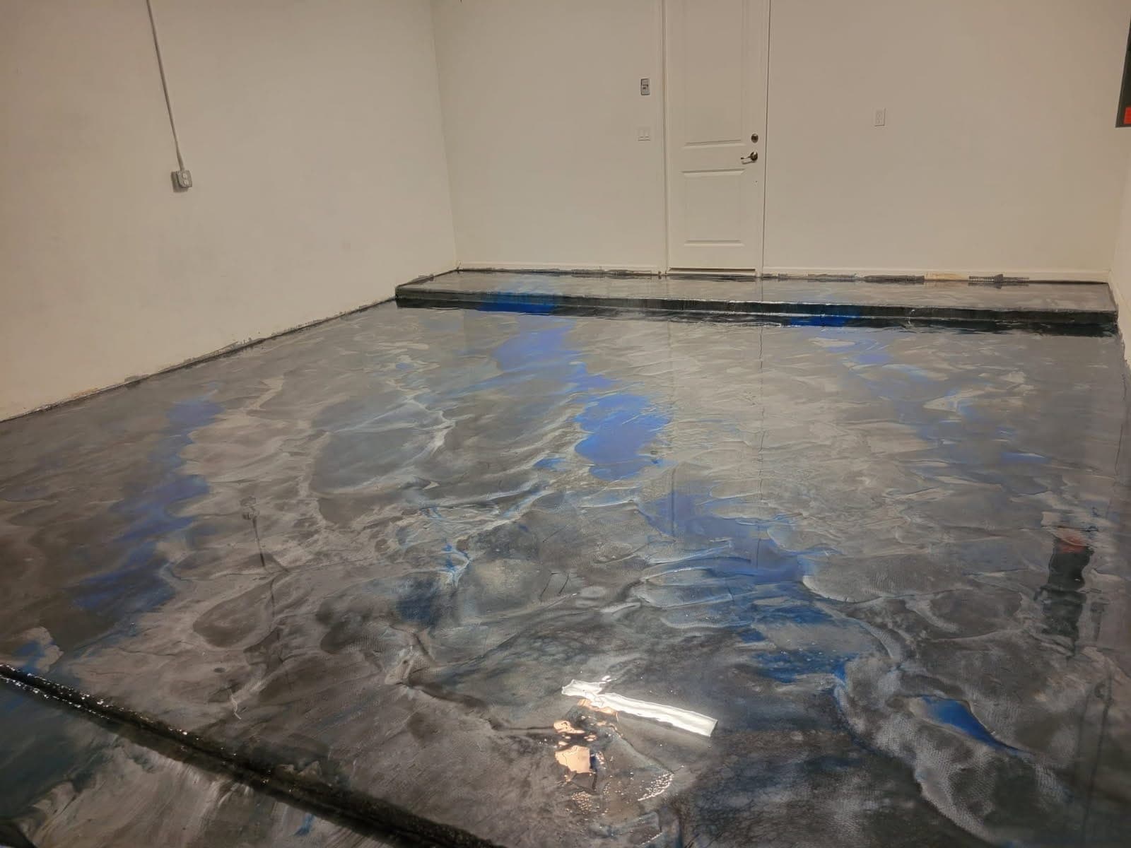 Epoxy floor installation by COPLASA